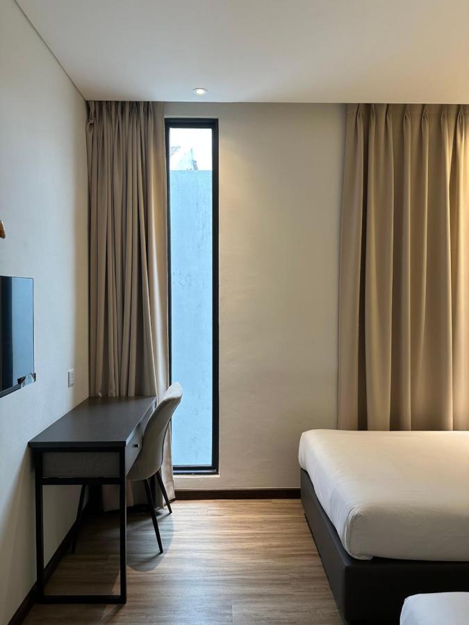 The Gallivant Hotel George Town Exterior photo